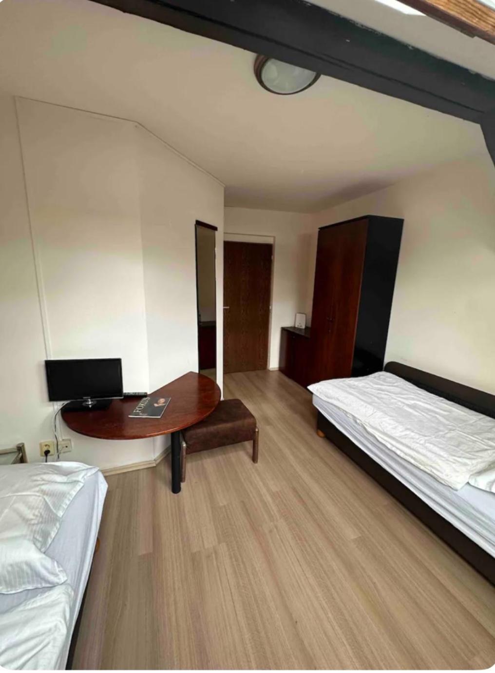 Private Apartment Near The Centre Bratislava Exterior photo